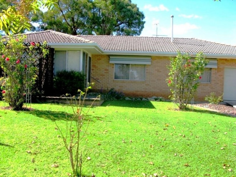 73 BUTLER STREET, Armidale NSW 2350