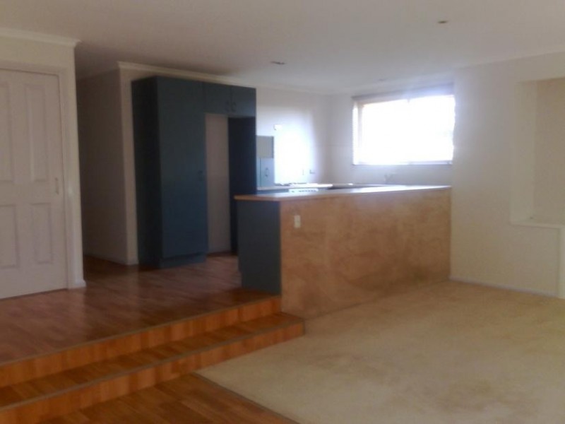 11 Reginal Avenue, Armidale NSW 2350