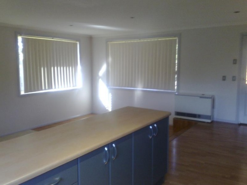 11 Reginal Avenue, Armidale NSW 2350