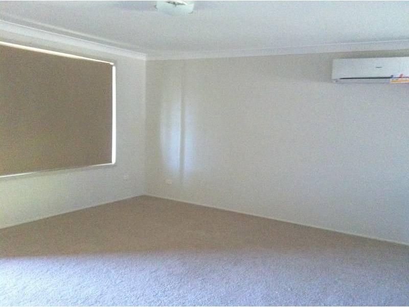 1/4 Oliver Avenue, Armidale NSW 2350