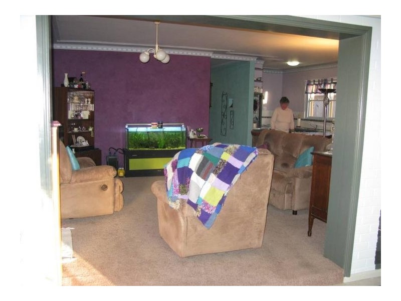 17 Bridge Street, Uralla NSW 2358