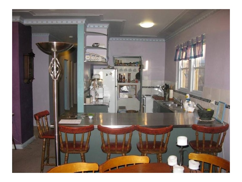 17 Bridge Street, Uralla NSW 2358