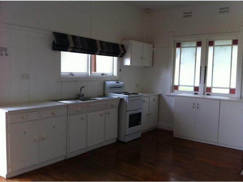 185 Marsh Street, Armidale NSW 2350