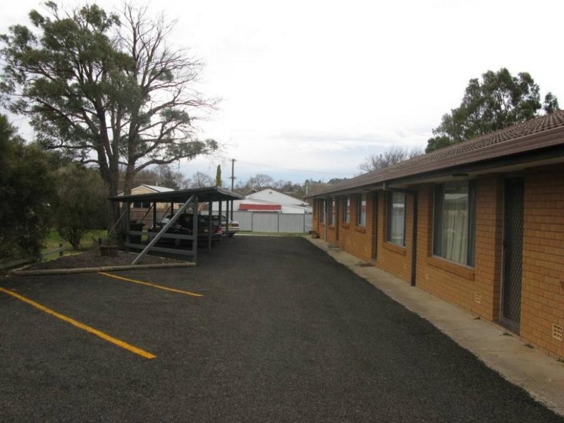 3/3 WIGAN AVE, Armidale NSW 2350