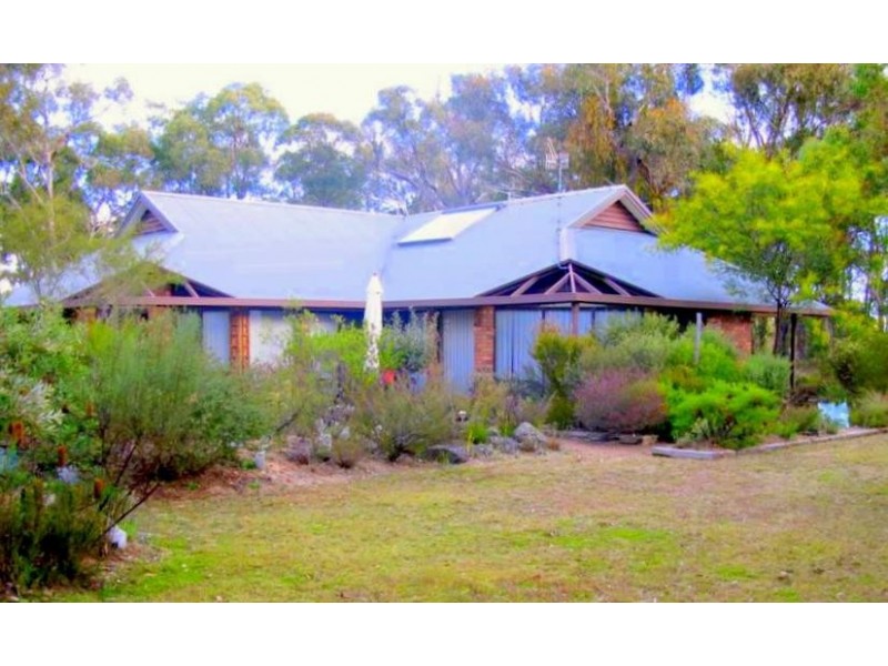 12 LENTARA ROAD, Invergowrie NSW 2350