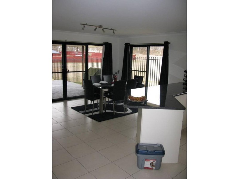 28 DALE CRESCENT, Armidale NSW 2350