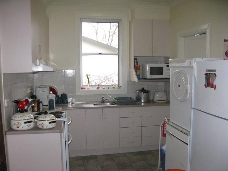 3 ELIZABETH STREET, Armidale NSW 2350