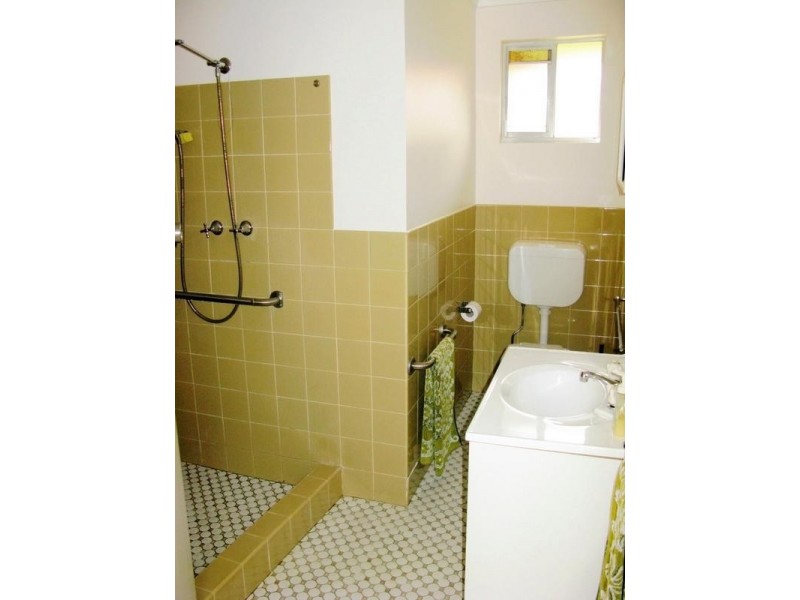 1/35 CHESTNUT AVENUE, Armidale NSW 2350