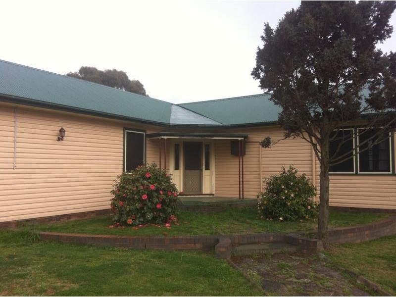 43 Mossman Street, Armidale NSW 2350