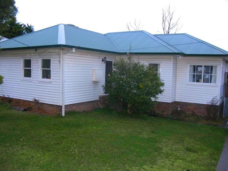 39 TAYLOR STREET, Armidale NSW 2350