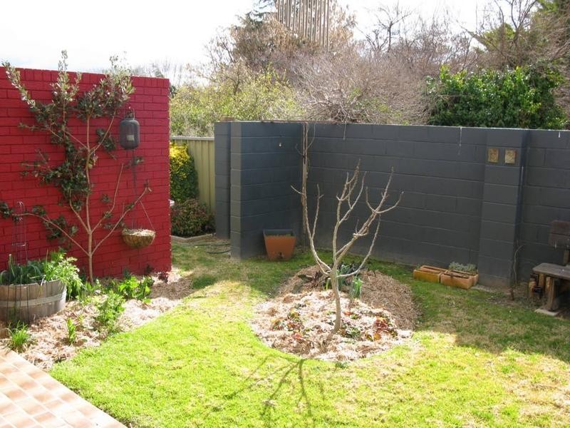 2/173A ALLINGHAM STREET, Armidale NSW 2350