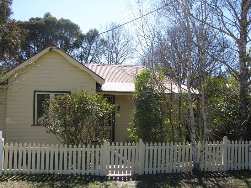 79 MOSSMAN STREET, Armidale NSW 2350