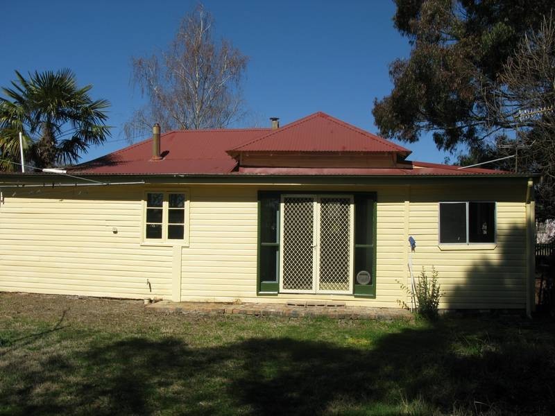 79 MOSSMAN STREET, Armidale NSW 2350