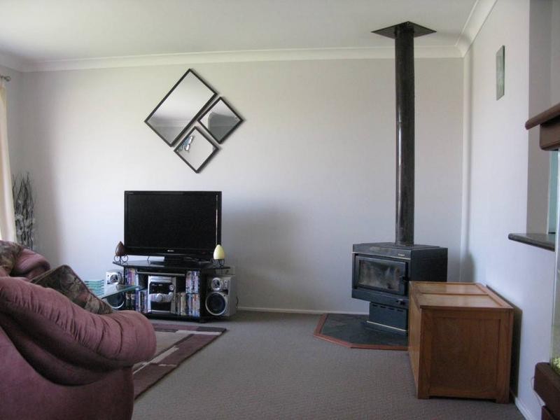6 CENTENNIAL CLOSE, Armidale NSW 2350