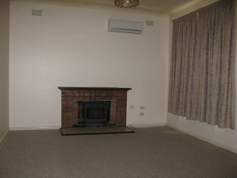 16 ELIZABETH STREET, Armidale NSW 2350