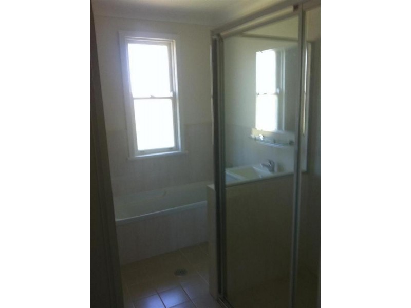 12 Dorothy Avenue, Armidale NSW 2350