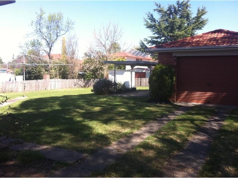 12 Dorothy Avenue, Armidale NSW 2350