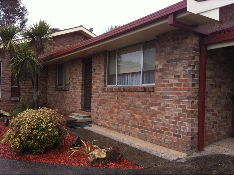 2/161 ALLINGHAM STREET, Armidale NSW 2350