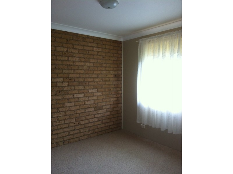 2/161 ALLINGHAM STREET, Armidale NSW 2350