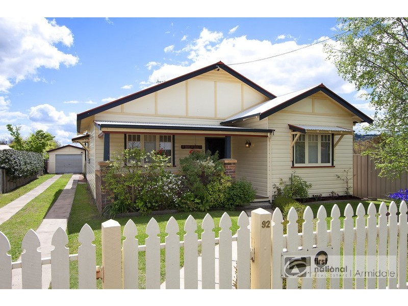 92 DOUGLAS STREET, Armidale NSW 2350
