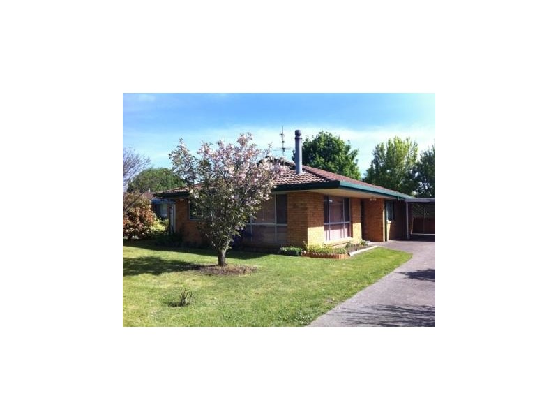 27 Wigan Avenue, Armidale NSW 2350