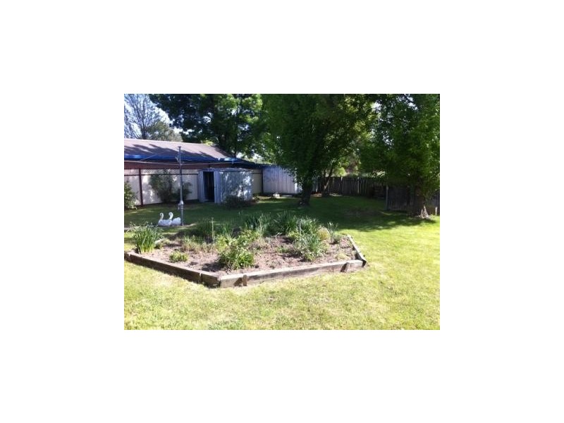 27 Wigan Avenue, Armidale NSW 2350