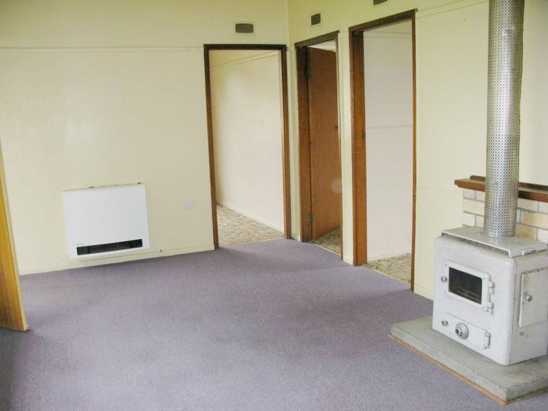 10 ELIZABETH STREET, Armidale NSW 2350