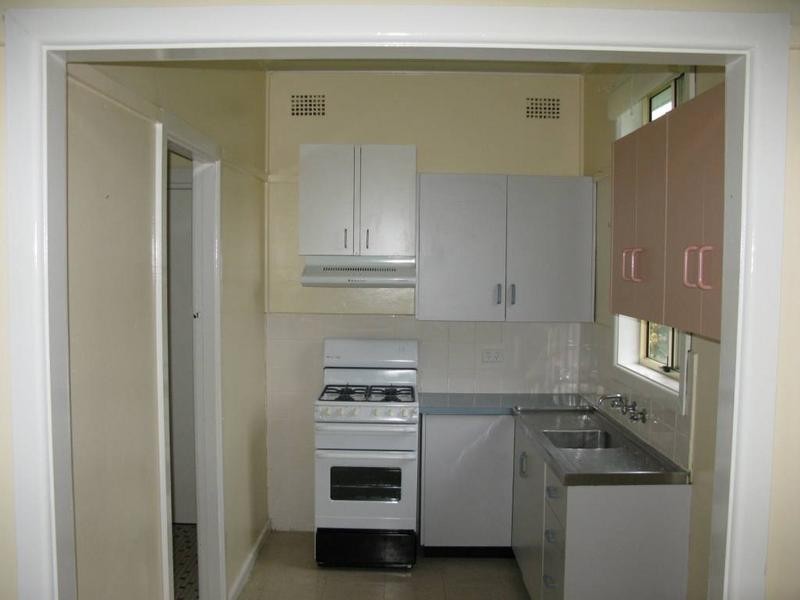 11 ELIZABETH STREET, Armidale NSW 2350