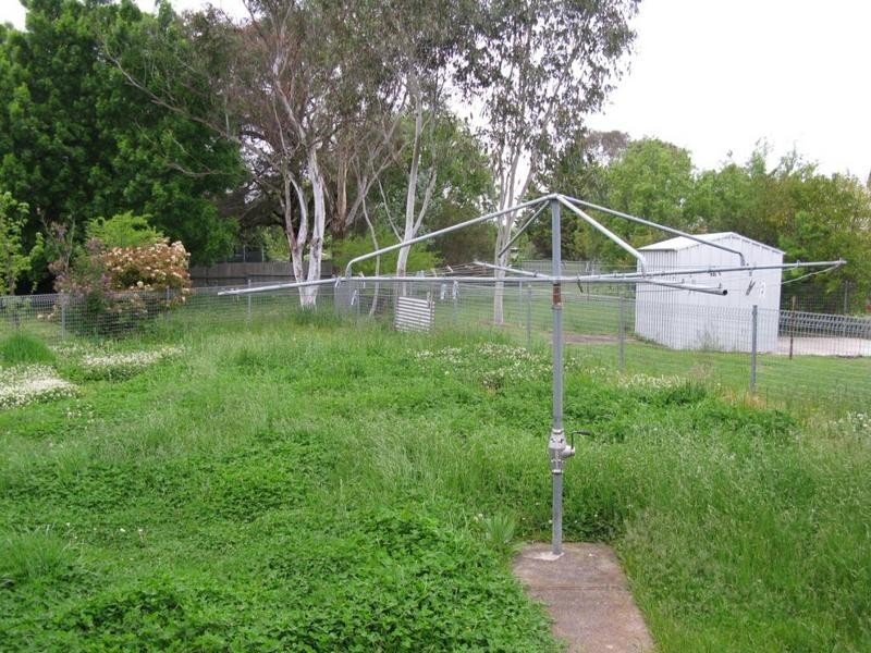 11 ELIZABETH STREET, Armidale NSW 2350