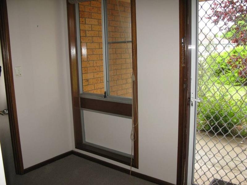 13 MCINTOSH CRESCENT, Armidale NSW 2350