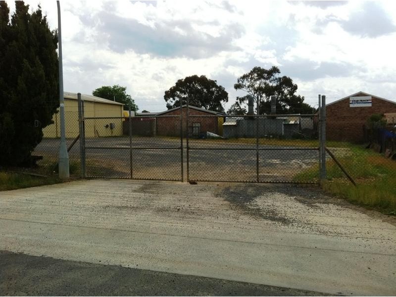 8-10 Brickfield Ave, Armidale NSW 2350