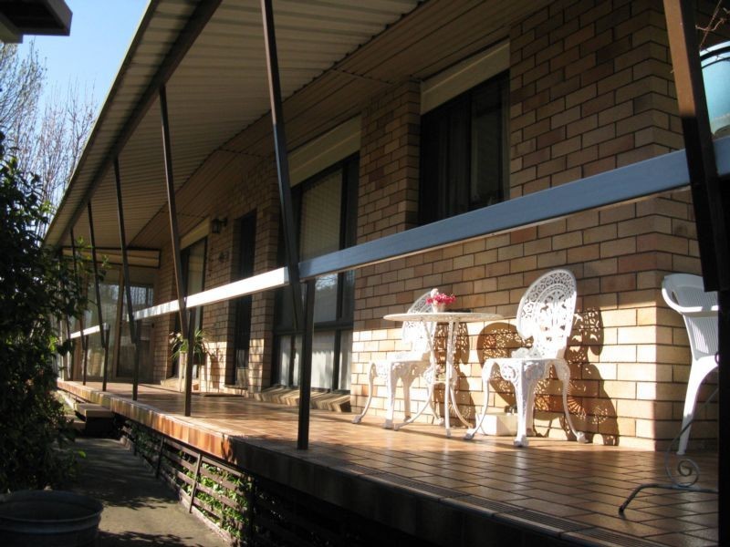 11 DOUGLAS STREET, Armidale NSW 2350