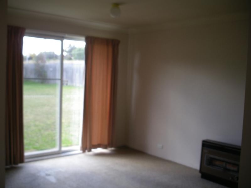 34 VERNA CLOSE, Armidale NSW 2350