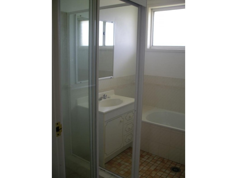 34 VERNA CLOSE, Armidale NSW 2350