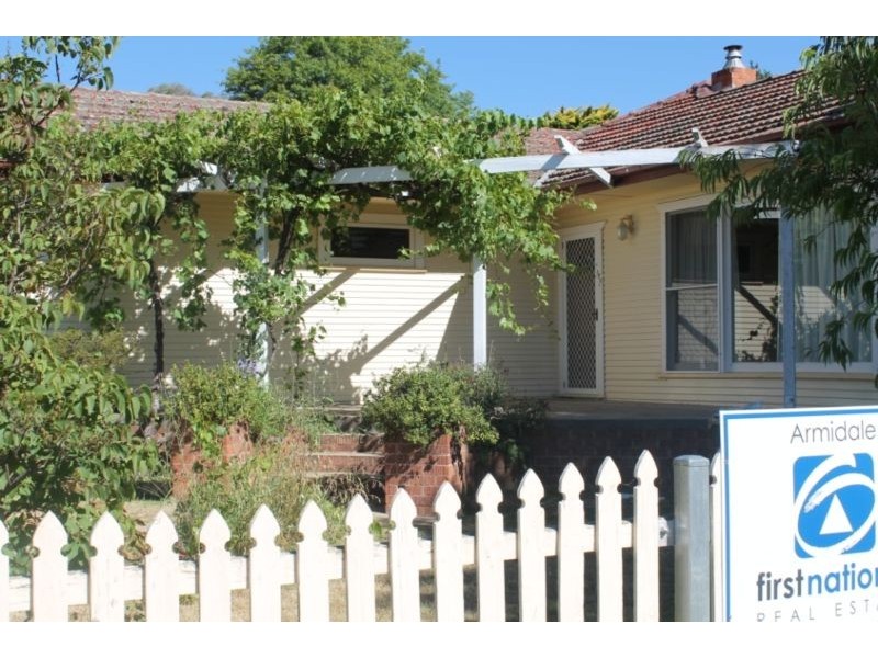 138A Barney Street, Armidale NSW 2350