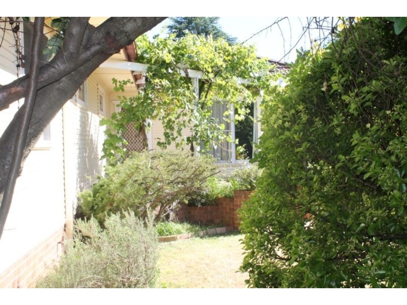138A Barney Street, Armidale NSW 2350
