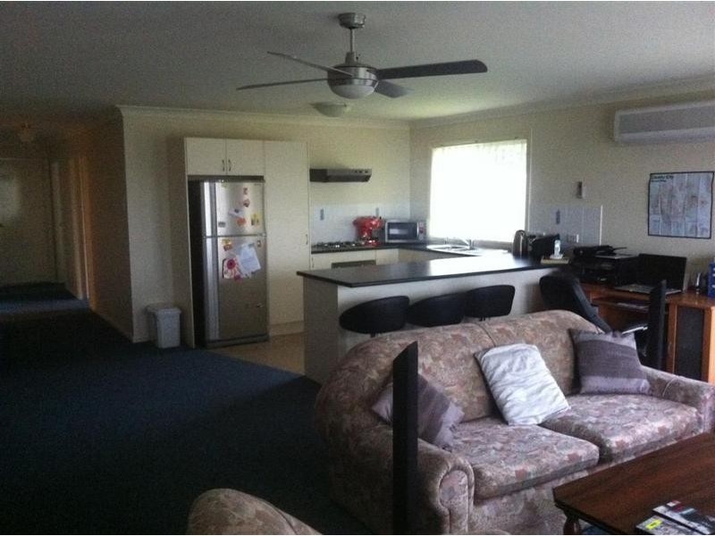 1/4 Kilcoy close, Armidale NSW 2350