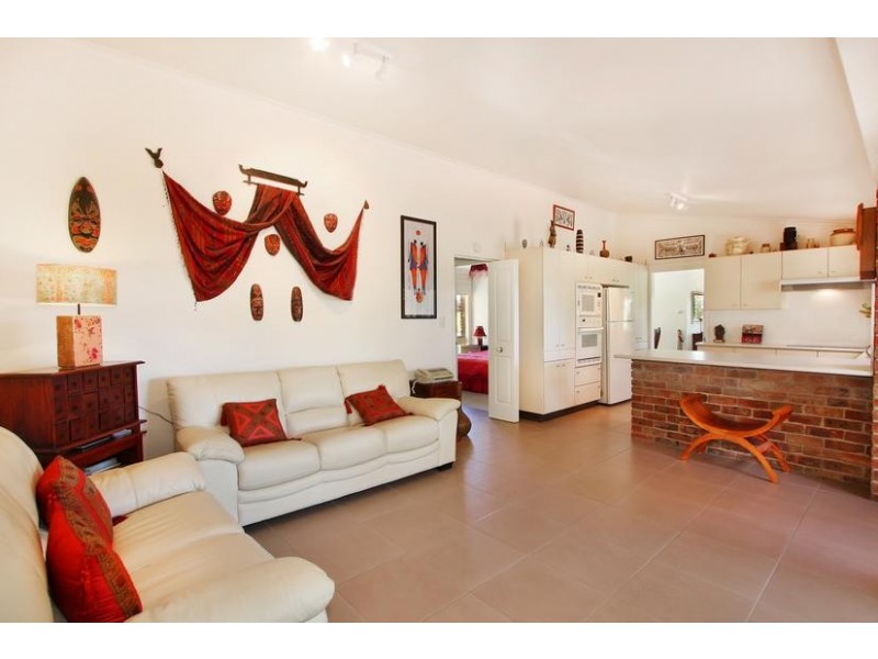 18 THE BOULEVARDE, Armidale NSW 2350