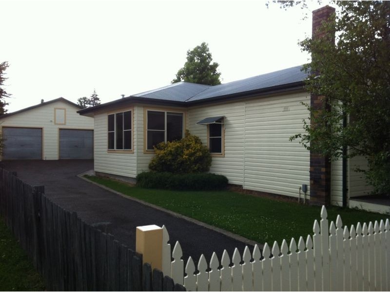 212 DUMARESQ STREET, Armidale NSW 2350