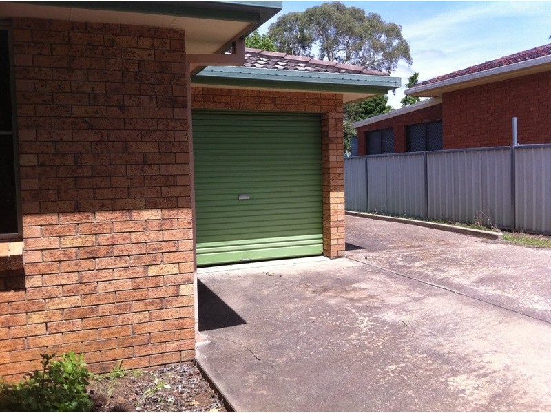 2/2 ROBINA, Armidale NSW 2350