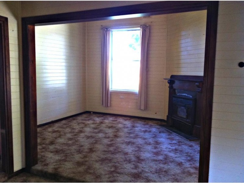 52 MARSH STREET, Armidale NSW 2350