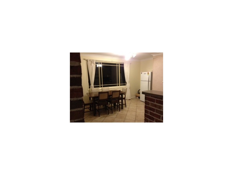 Room 4/6 FIONA PLACE, Armidale NSW 2350