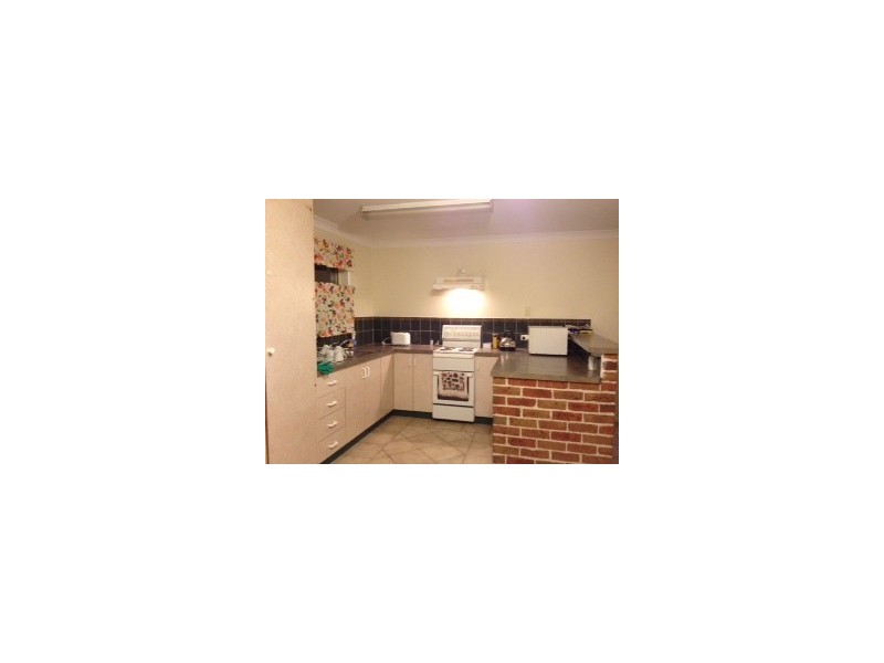 Room 6/6 FIONA PLACE, Armidale NSW 2350