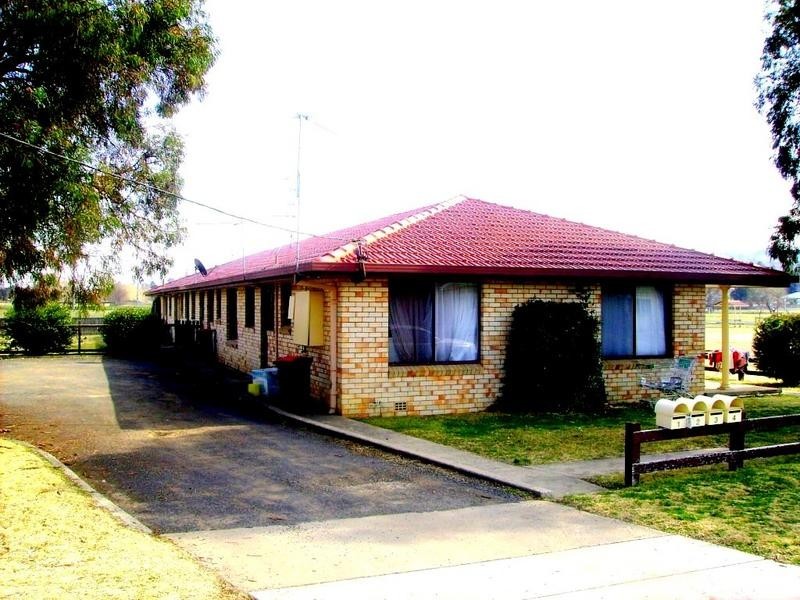 1/82 DOUGLAS STREET, Armidale NSW 2350