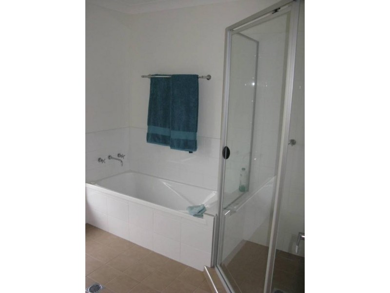 28 DALE CRESCENT, Armidale NSW 2350