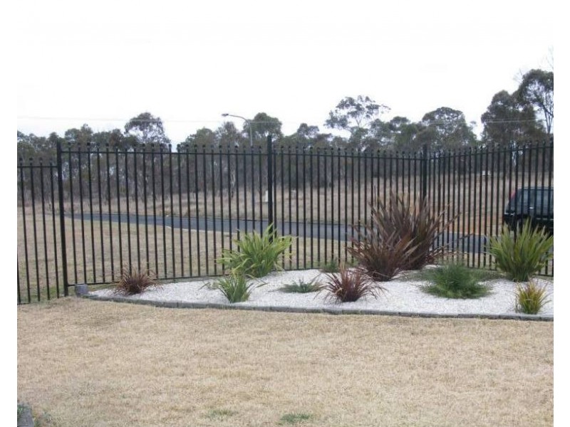 28 DALE CRESCENT, Armidale NSW 2350