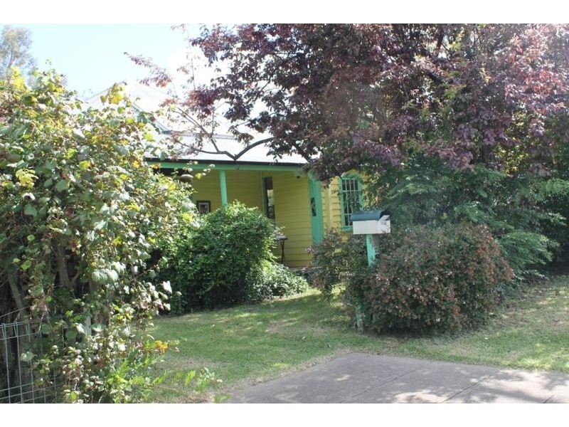 22 TANCREDI STREET, Armidale NSW 2350