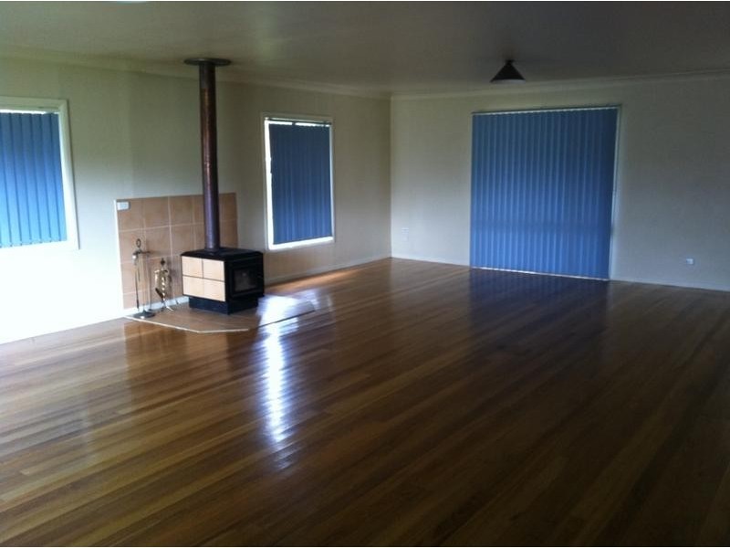 15 WIGAN STREET, Armidale NSW 2350