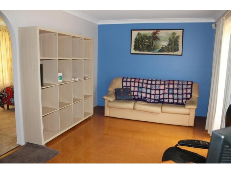 1 PHYLLIS CRESCENT, Armidale NSW 2350