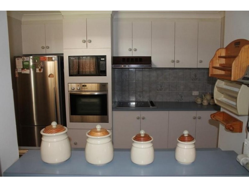 1 PHYLLIS CRESCENT, Armidale NSW 2350